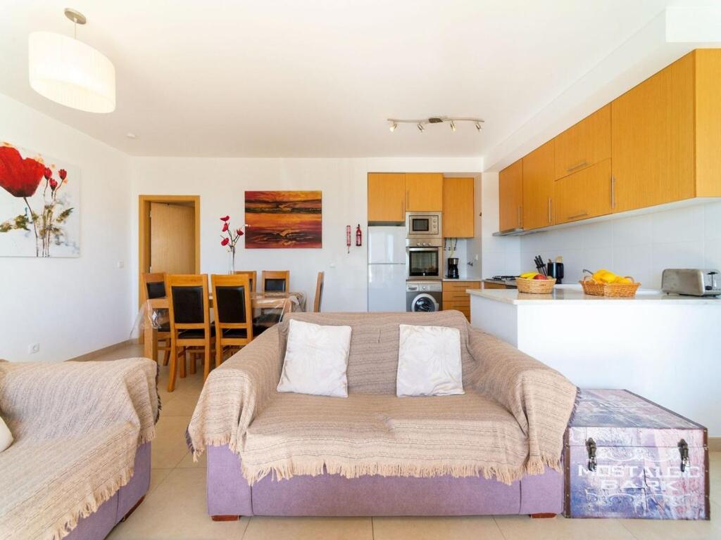 Stunning With Shared Overflow Pool Holiday home
